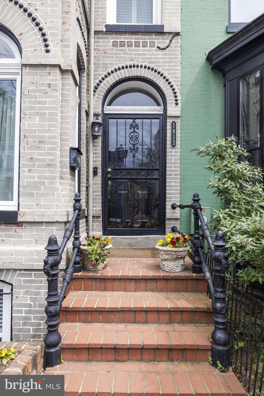 Washington, DC 20009,1813 15TH ST NW