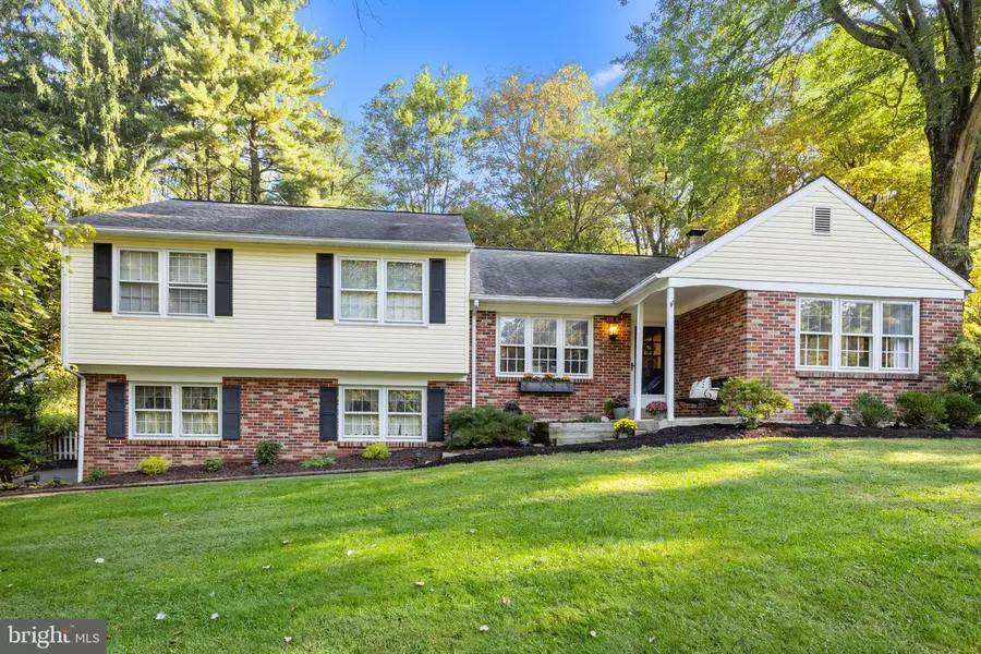 15 PEBBLE WOODS DR N, Doylestown, PA 18901