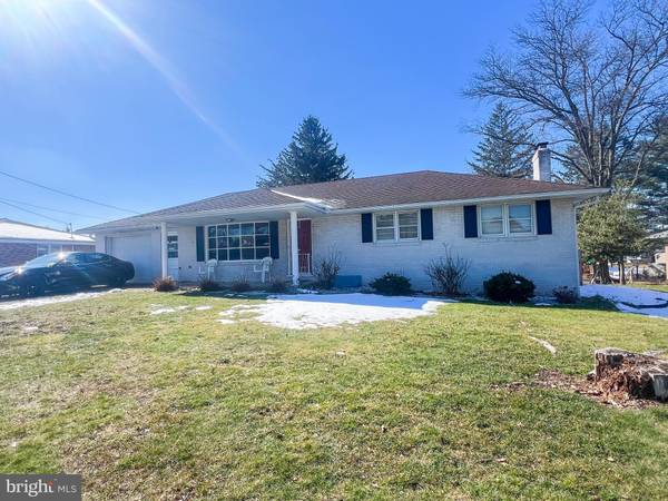 2330 REDWOOD RD, York, PA 17408