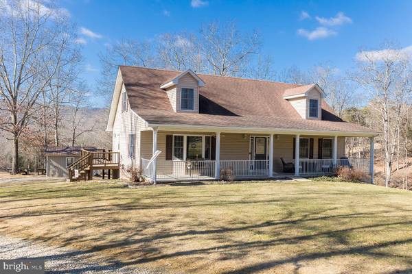 334 DIVIDE LN, Mathias, WV 26812