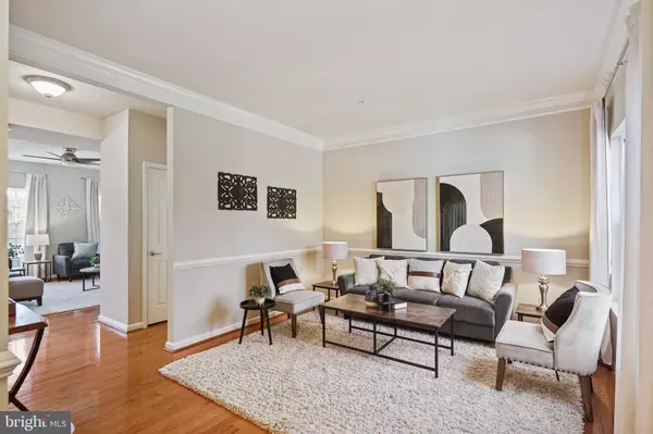Columbia, MD 21044,7023 BREEZE CT