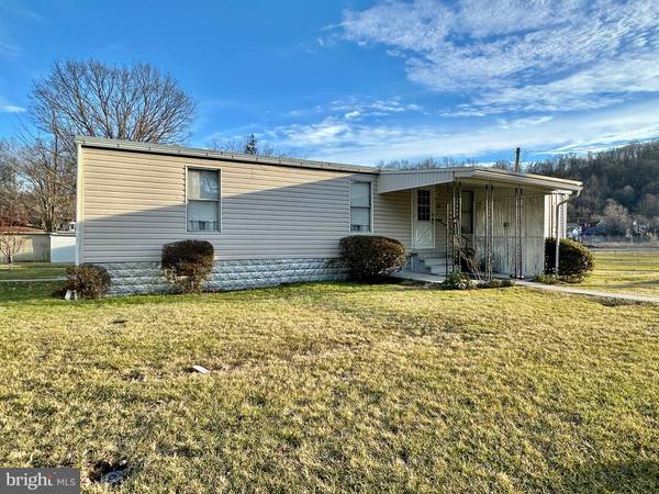 27 PECAN ST, Ridgeley, WV 26753