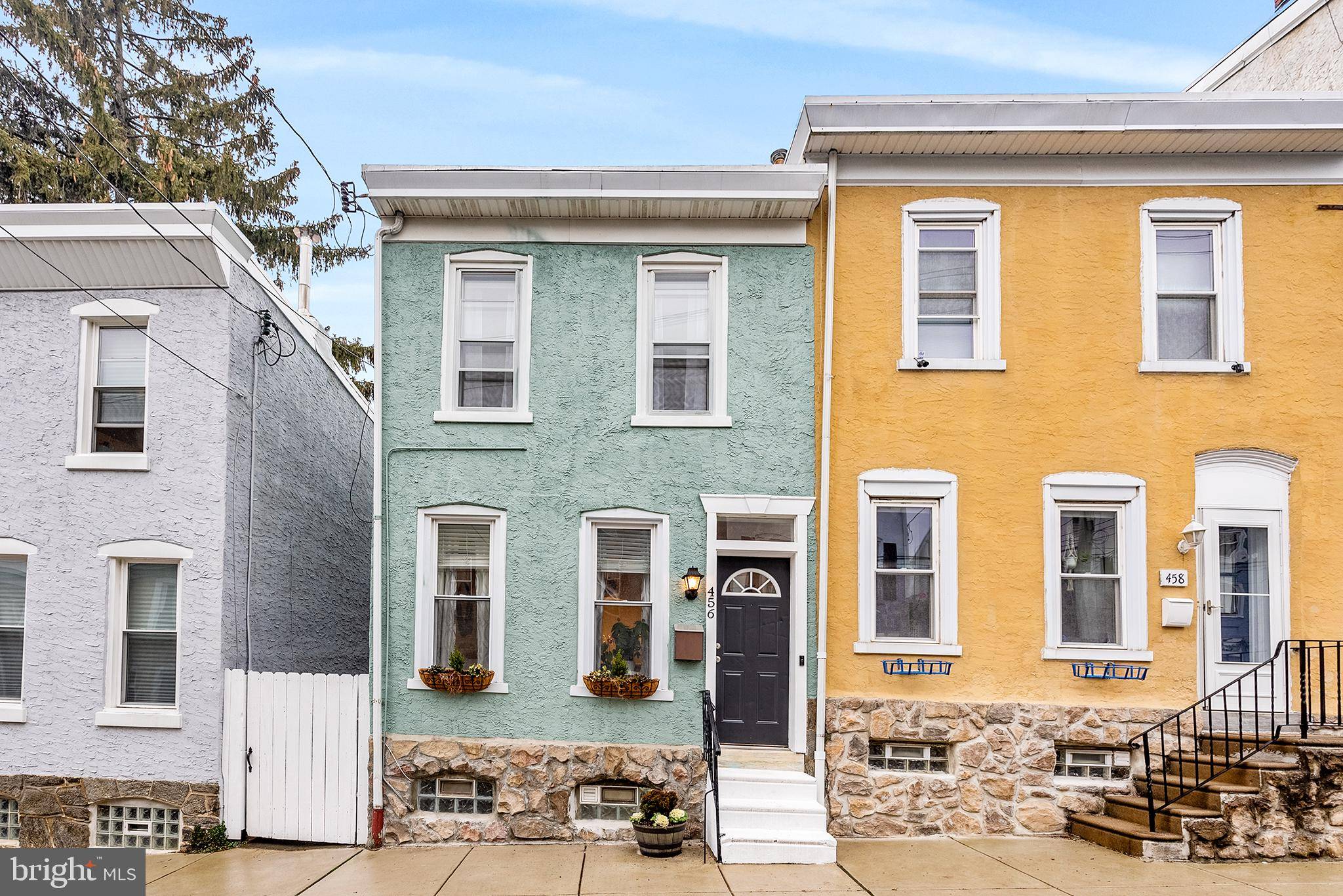 456 KRAMS AVE, Philadelphia, PA 19128