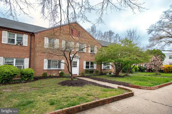 Arlington, VA 22204,2906-A 16TH RD S #2906A