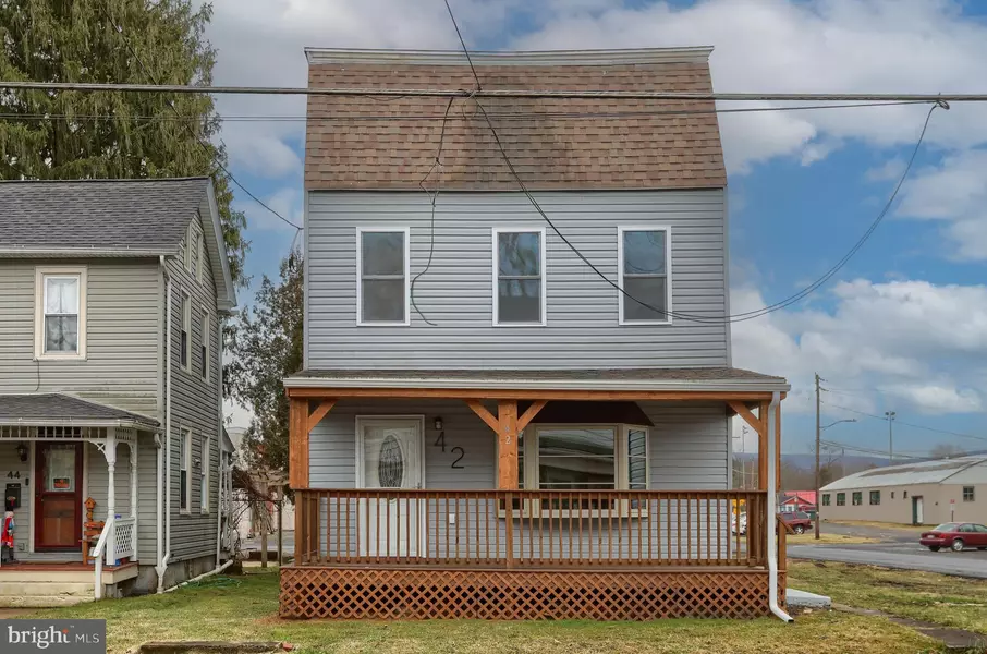 42 EAST POTTSVILLE STREET, Pine Grove, PA 17963