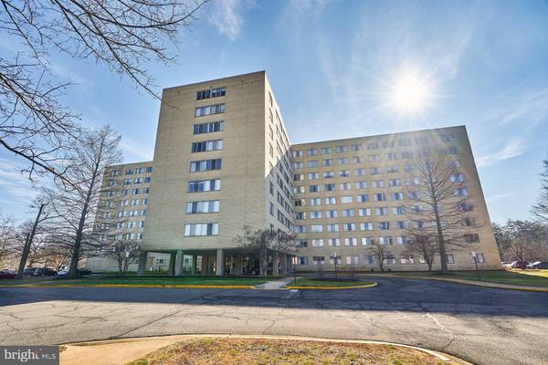 6641 WAKEFIELD DR #503, Alexandria, VA 22307