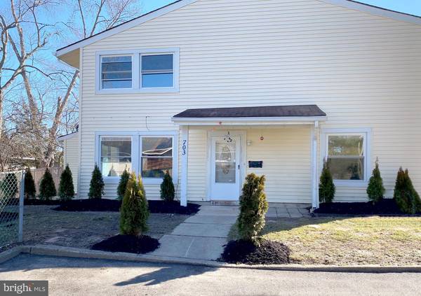 703 E ELM AVE, Lindenwold, NJ 08021