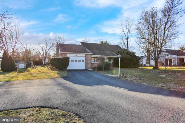 1580 MOORE DR, Gilbertsville, PA 19525