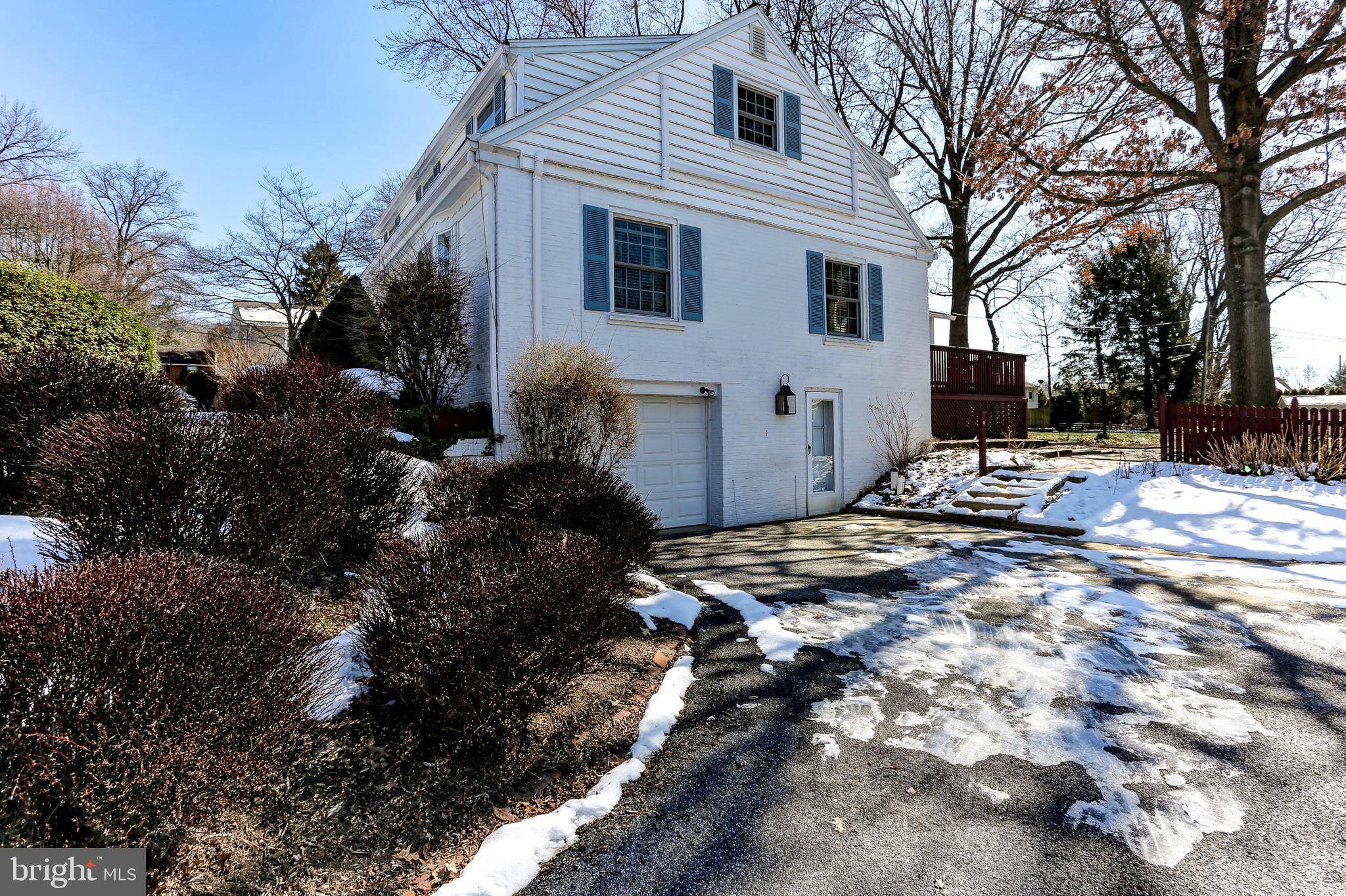 Lancaster, PA 17601,840 HILLAIRE RD