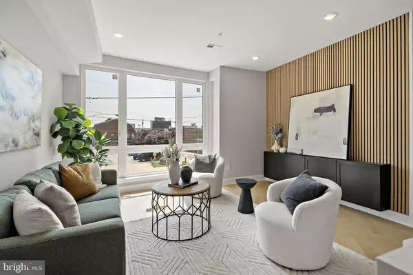 Philadelphia, PA 19148,1810 E MOYAMENSING ST #B