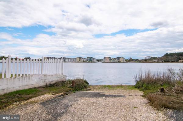 Ocean View, DE 19970,37727 LAGOON LN