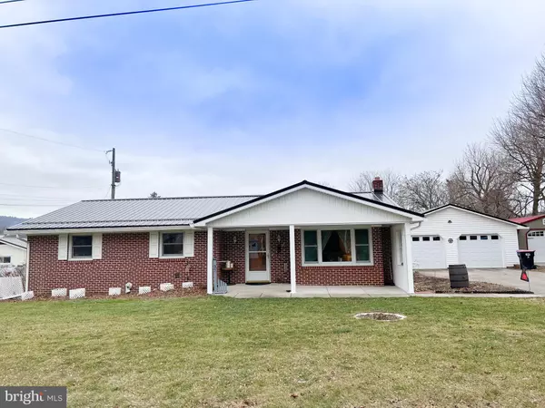 37 EL RAY ST, Allensville, PA 17002