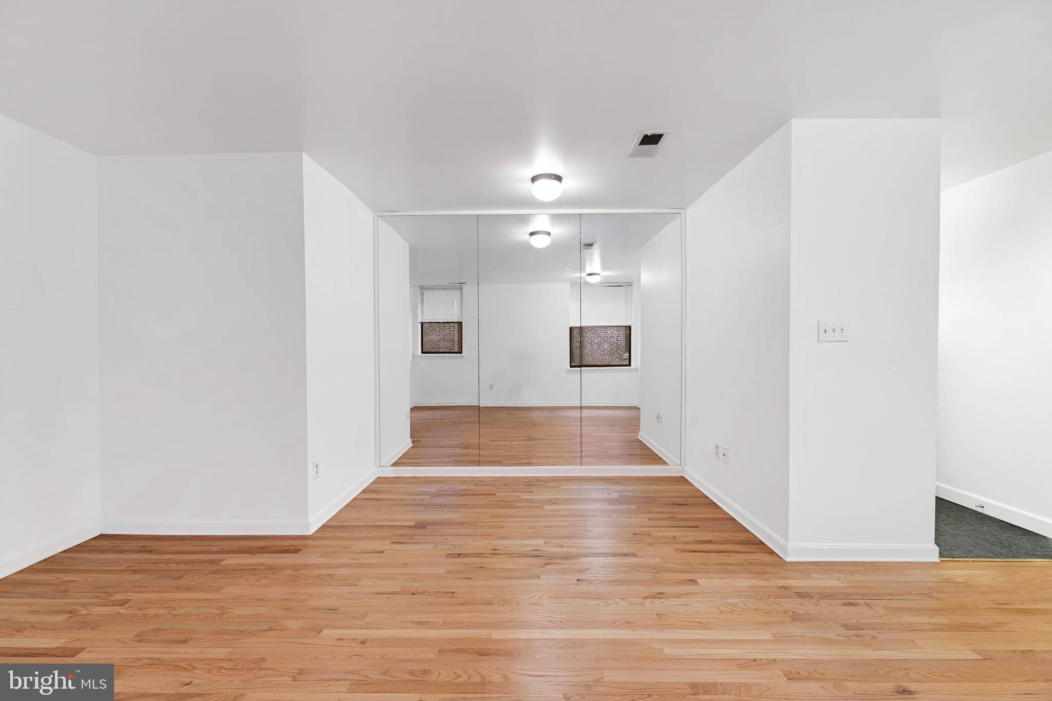 Washington, DC 20010,1495 NEWTON ST NW #203