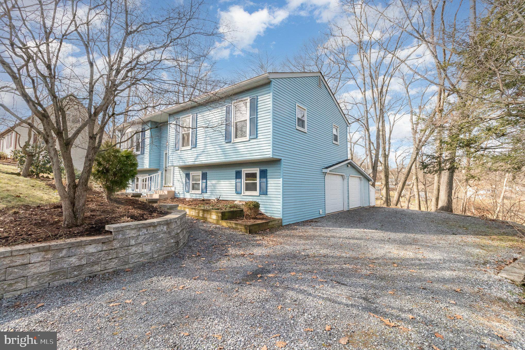 Etters, PA 17319,17 HEMLOCK LN