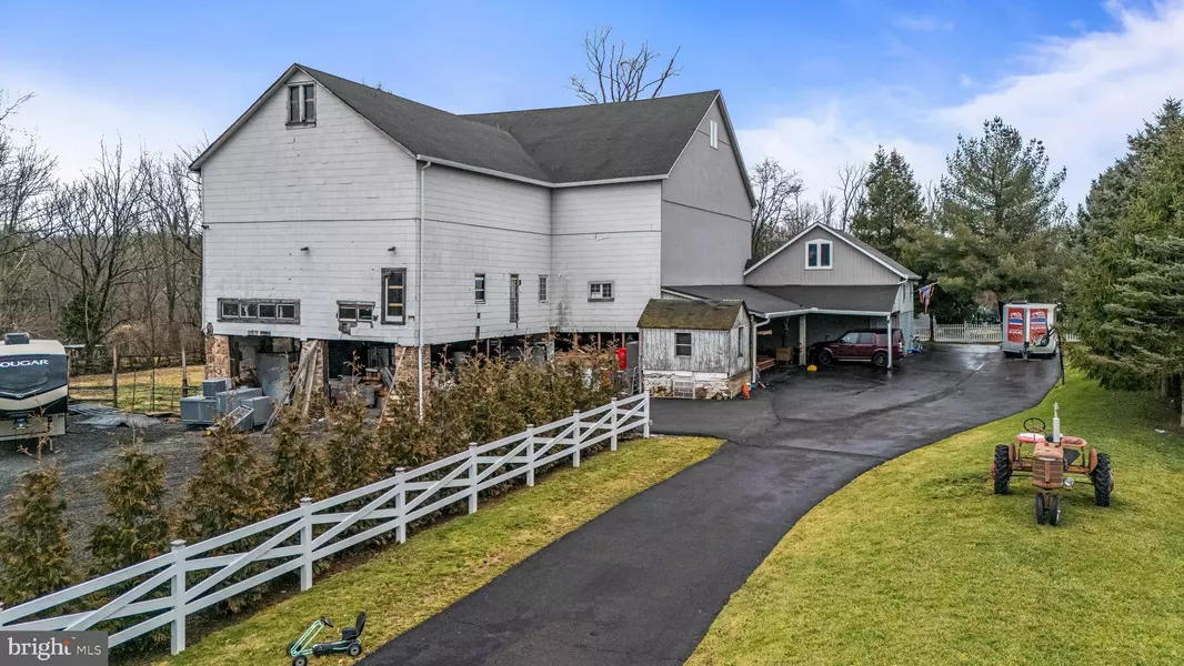 655 CREEK RD, Warminster, PA 18974