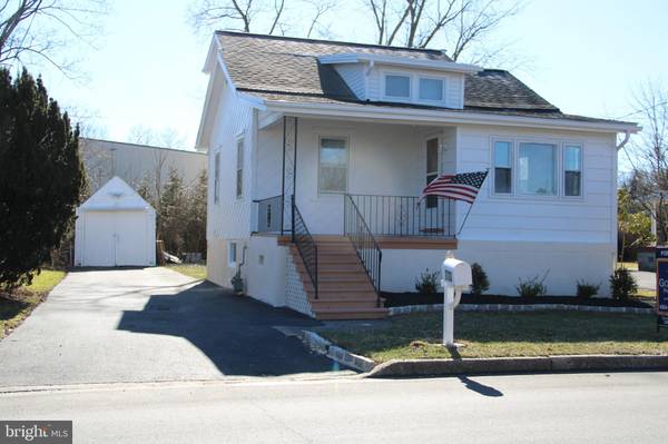 2733 W WALNUT ST, Colmar, PA 18915