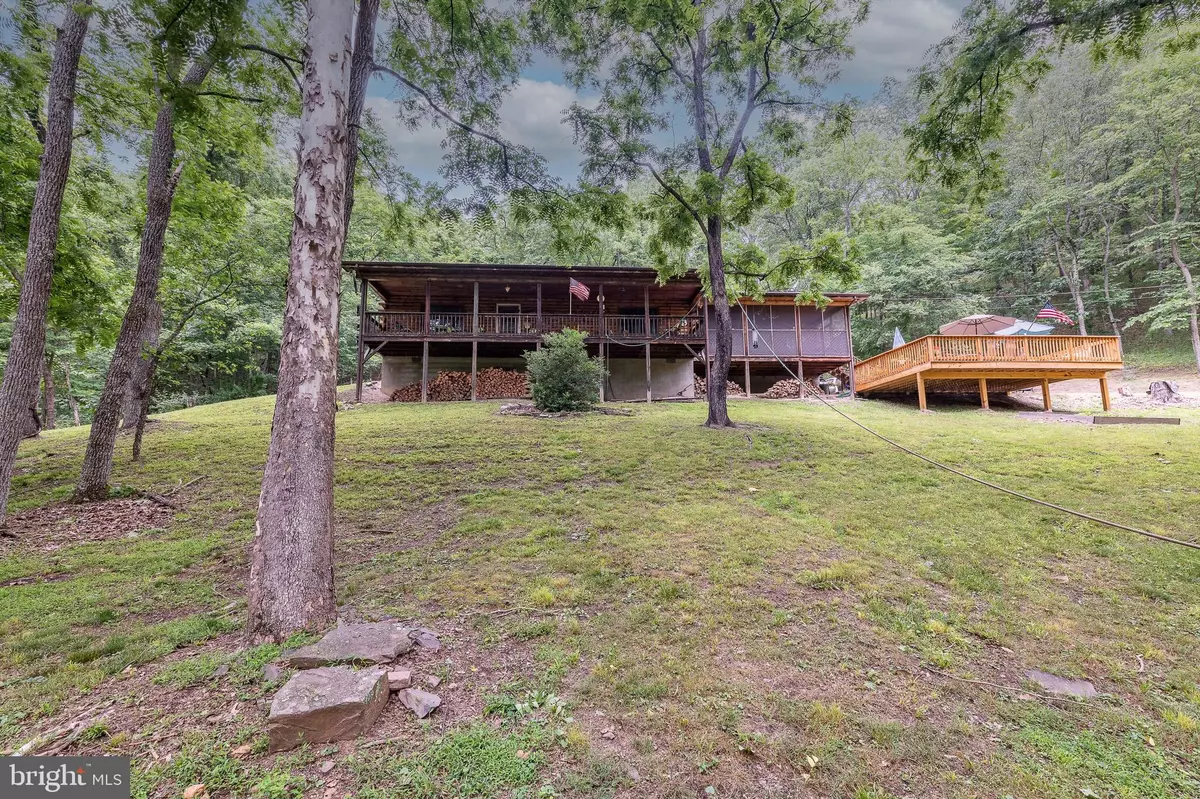 Paw Paw, WV 25434,2500 GINEVAN RD