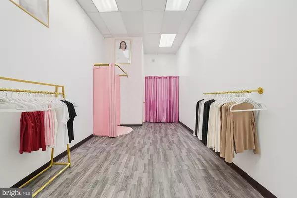 Philadelphia, PA 19139,5556 MARKET STREET