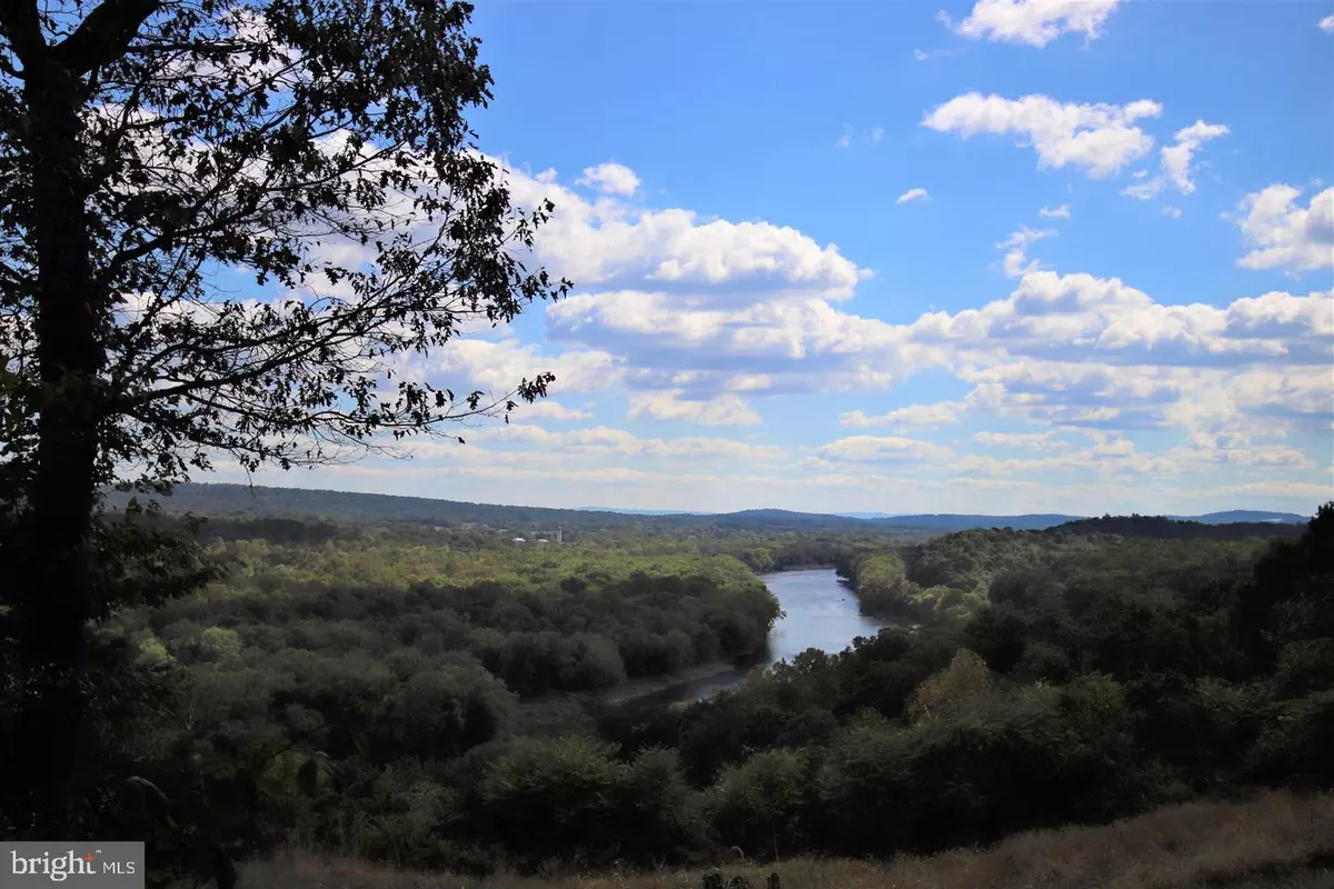 Hedgesville, WV 25427,COON HOLLOW TRAIL