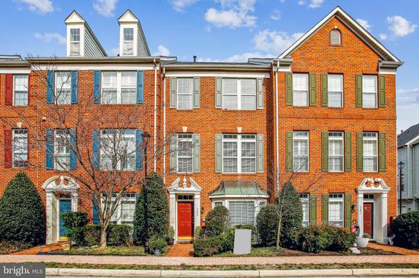 703 NORFOLK LN, Alexandria, VA 22314