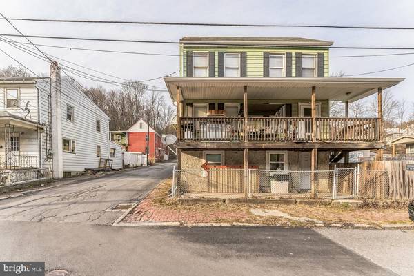 274 W RAILROAD ST, Pottsville, PA 17901