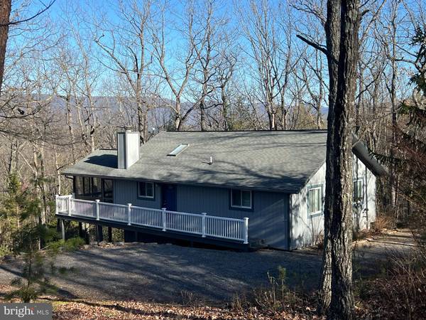 141 MALLARD DR, Basye, VA 22810