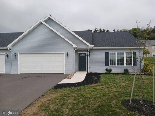 80 ST ANDREWS WAY, Selinsgrove, PA 17870