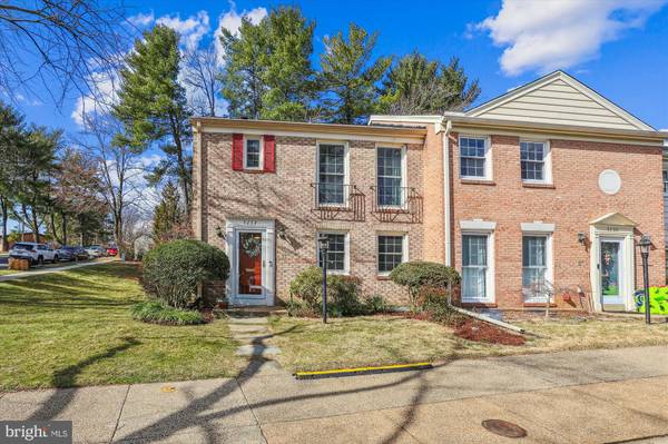 3232 ADAMS CT, Fairfax, VA 22030