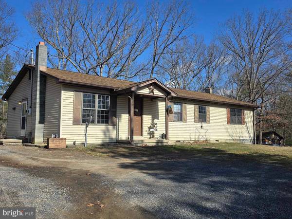 1893 S MILL CREEK RD, Petersburg, WV 26847