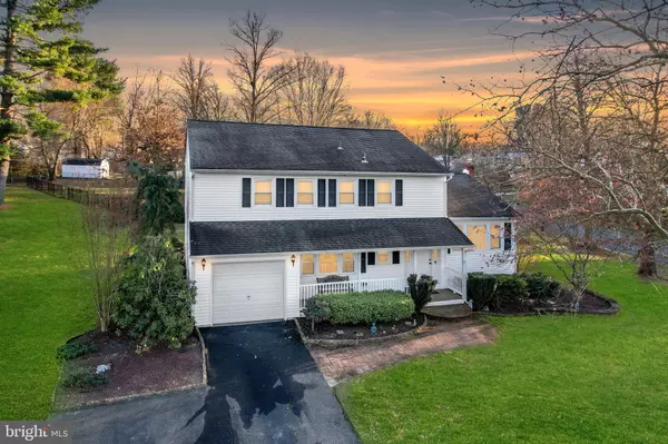 32 ROCKY BROOK RD, Cranbury, NJ 08512