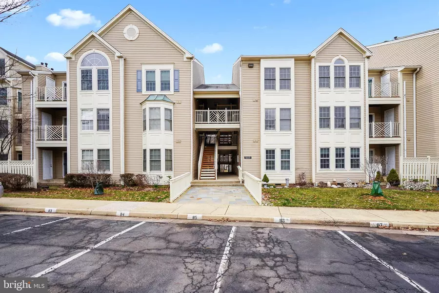 12221 FAIRFIELD HOUSE DR #107B, Fairfax, VA 22033