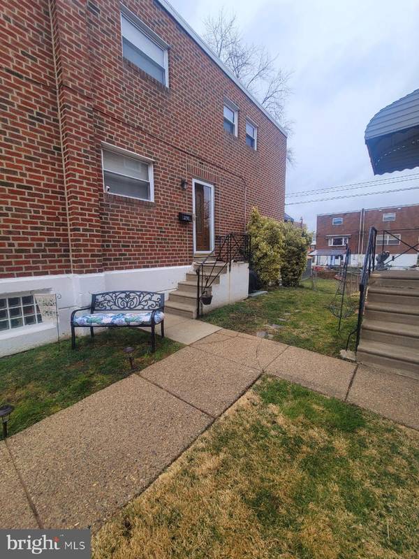 Philadelphia, PA 19152,2750 TOLBUT ST