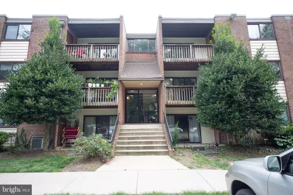 10725 WEST DR #304, Fairfax, VA 22030