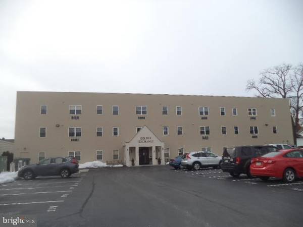 9 2ND AVE #202, Hanover, PA 17331