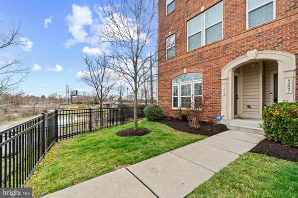 Greenbelt, MD 20770,5207 SABLE CT #307