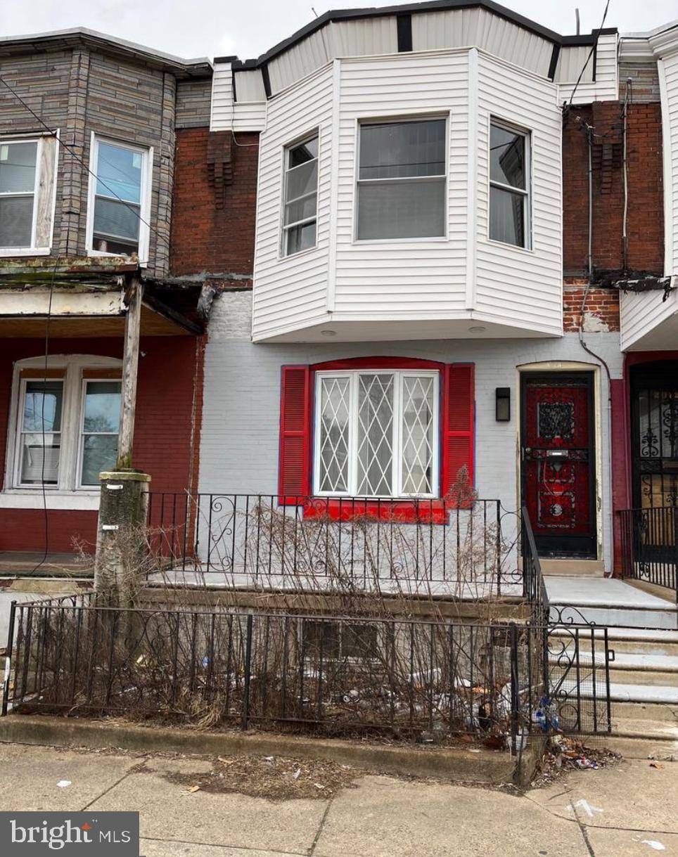 Philadelphia, PA 19142,2014 S 61ST ST