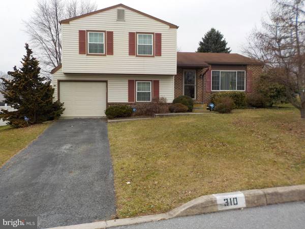 310 HARVEST DR, Harrisburg, PA 17111