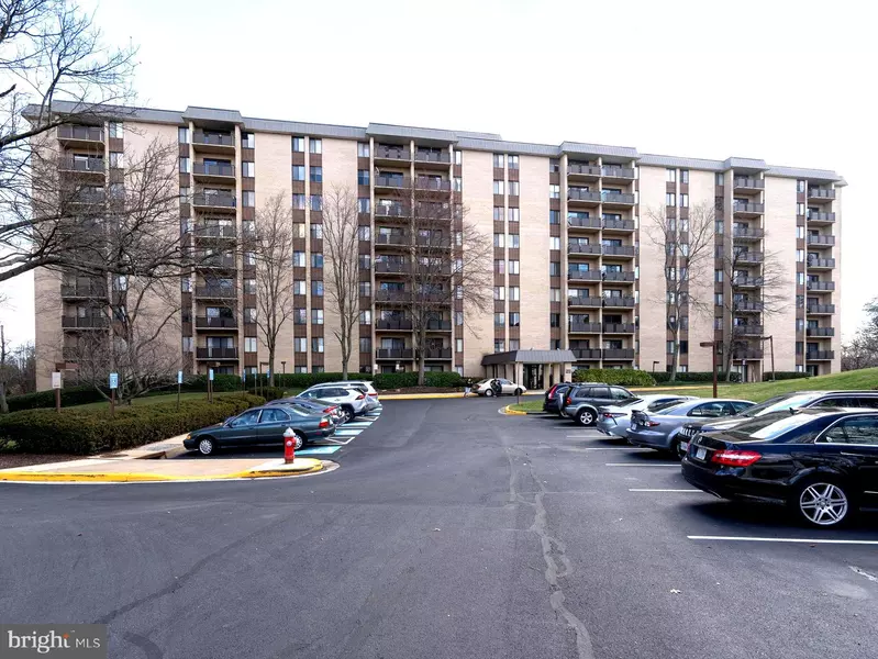 3100 S MANCHESTER ST #1032, Falls Church, VA 22044