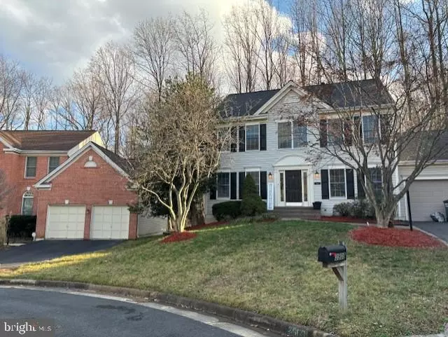 3909 LEAF LAWN LN, Woodbridge, VA 22192