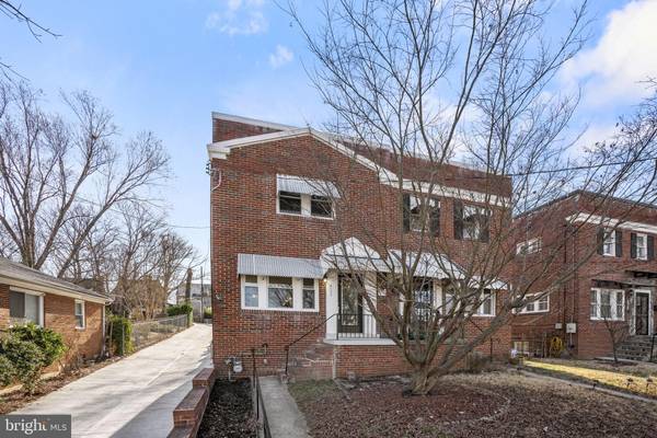 6155 1ST PL NE, Washington, DC 20011