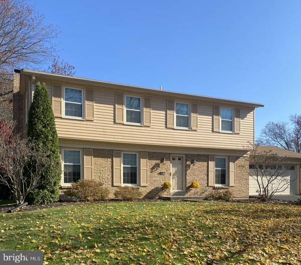 5227 DEERFIELD AVE, Mechanicsburg, PA 17050