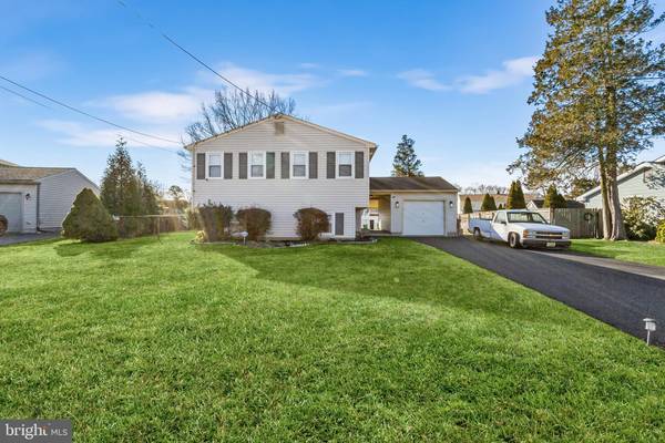 728 STERLING RD, Woodbury, NJ 08096