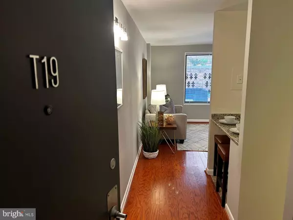 1718 P ST NW #T19, Washington, DC 20036