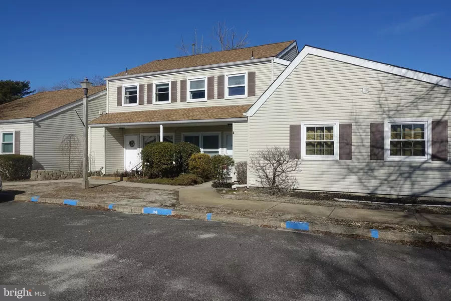 6 S SEAS CT, Barnegat, NJ 08005