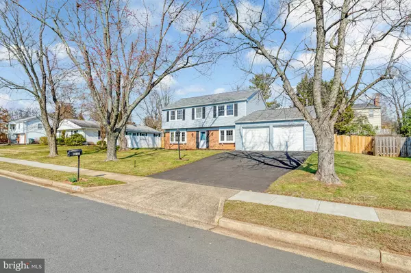 Fairfax, VA 22033,4117 MEADOW HILL LN