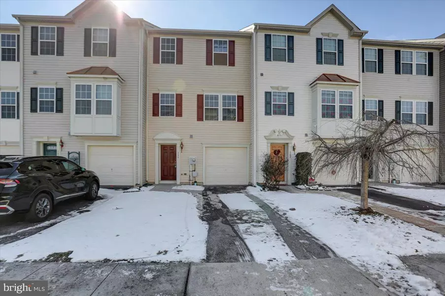 166 TIDEWATER TER, Falling Waters, WV 25419