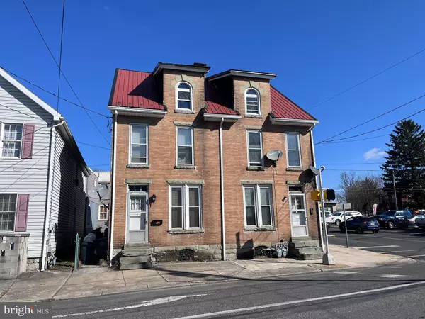 479-481 QUEEN ST E, Chambersburg, PA 17201