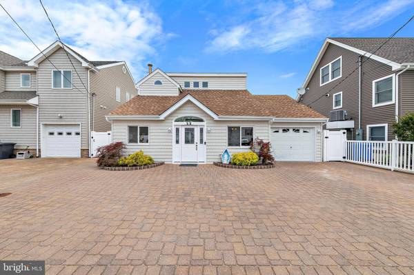 23 GLENN DR, Manahawkin, NJ 08050