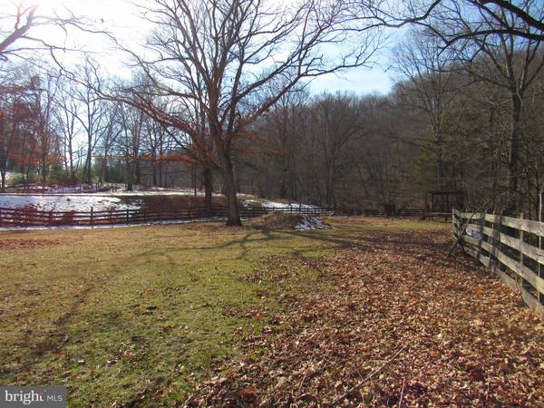 1956 DOVE HOLLOW RD, Mathias, WV 26812