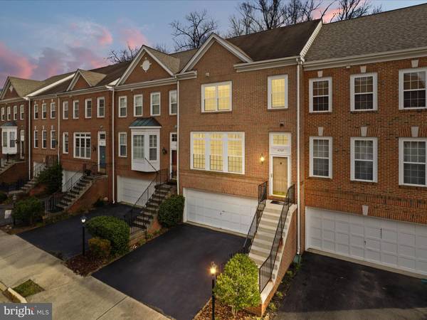 4769 BIDEFORD SQ, Fairfax, VA 22030